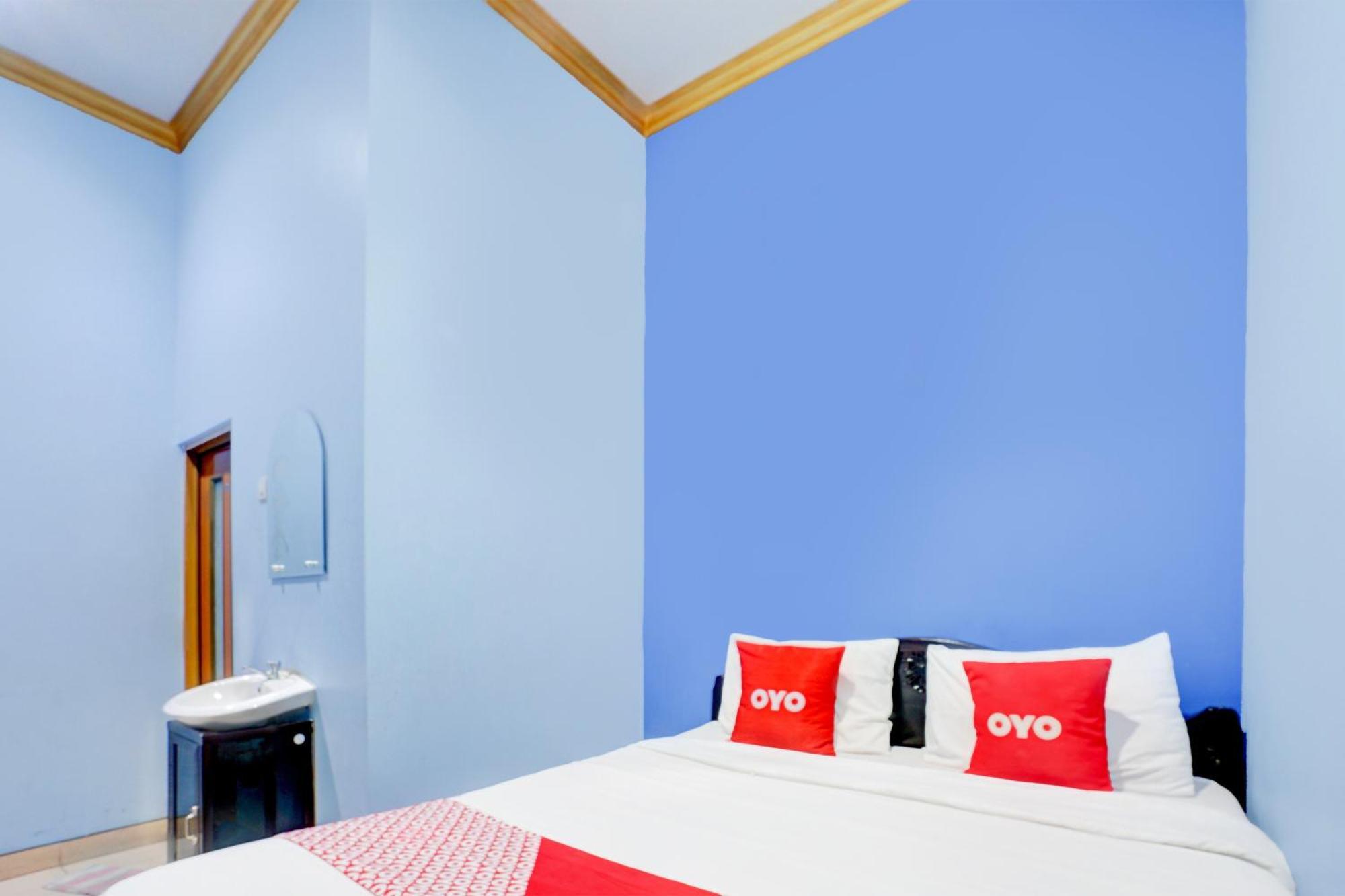 Oyo Life 93083 Nova Jaya 3 Homestay Syariah Lamongan المظهر الخارجي الصورة
